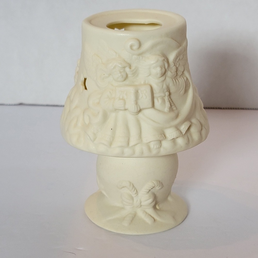 VINTAGE WORLD BAZAARS CERAMIC HOLIDAY COLLECTION LAMP VOTIVE HOLDER CHRISTMAS